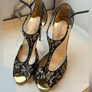 CHRISTIAN LOUBOUTIN black and gold open toe strappy heels